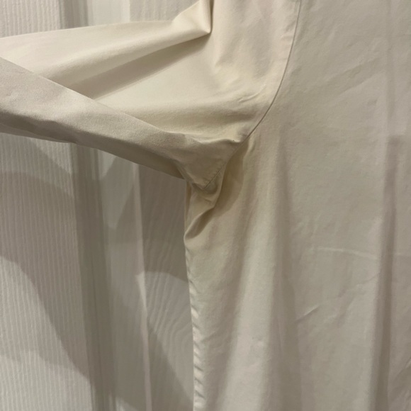 🌟HOST PICK🌟 Burberry White button down Classic Checked cuff - Picture 8 of 13